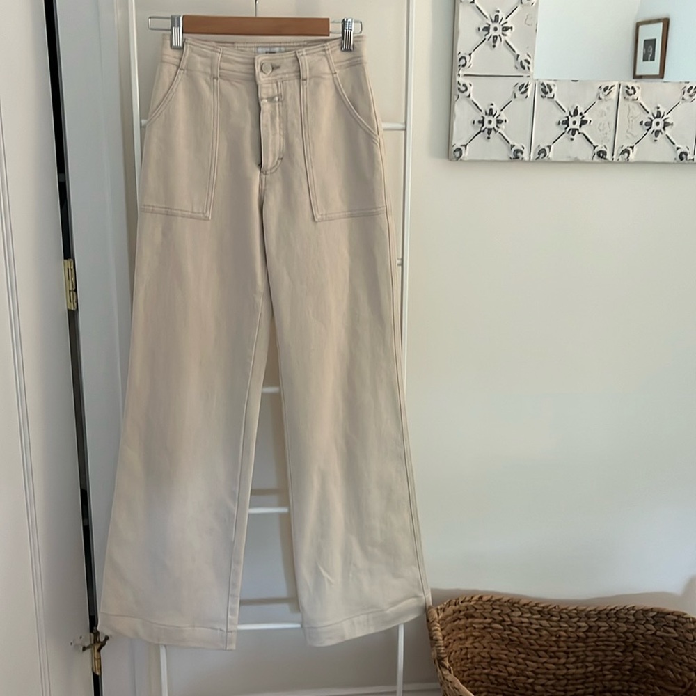 Closed Official.   wide leg zip up pant in natural with a little stretch